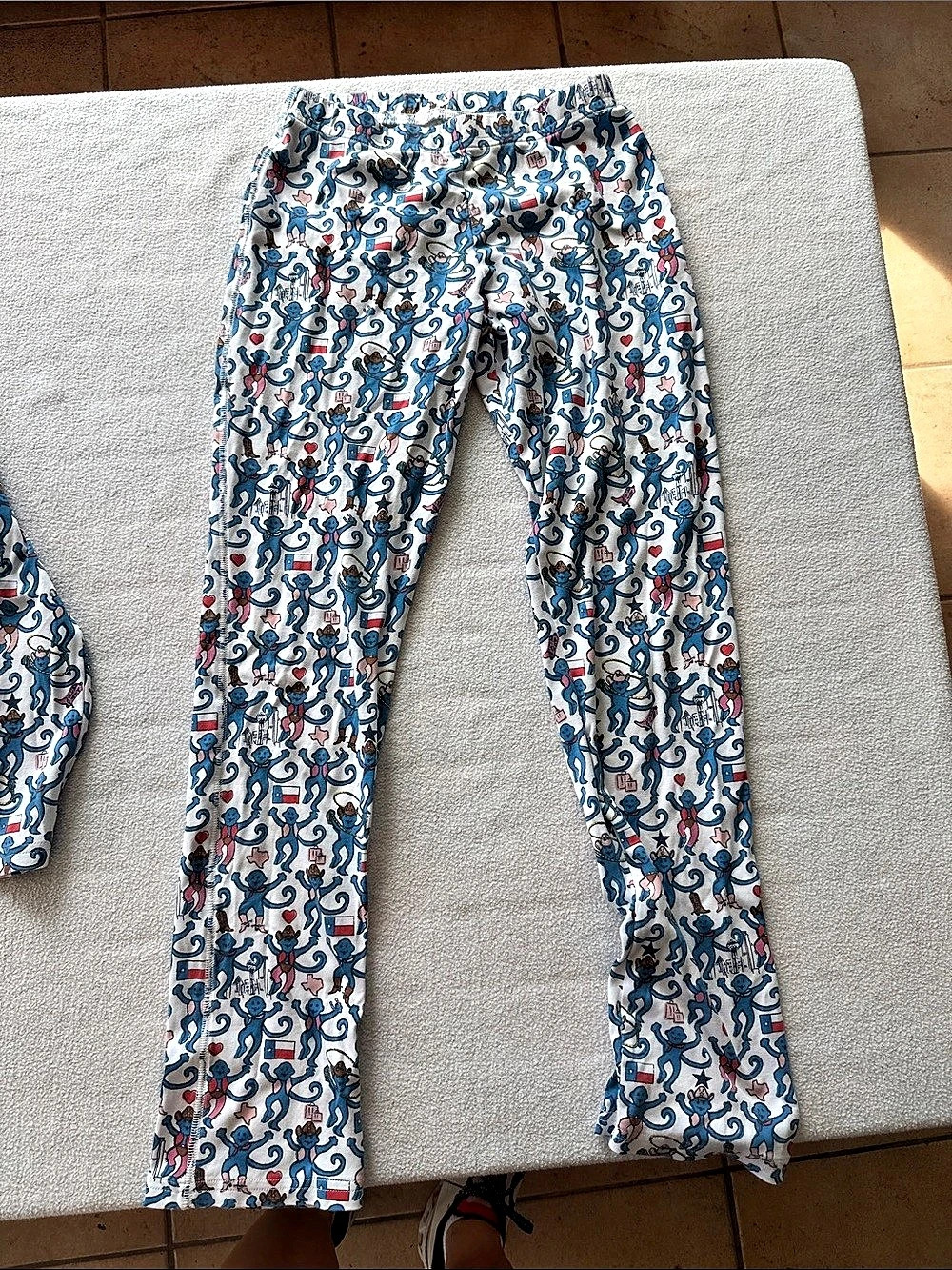 Printed Two-Piece Set - Picture 3 of 4